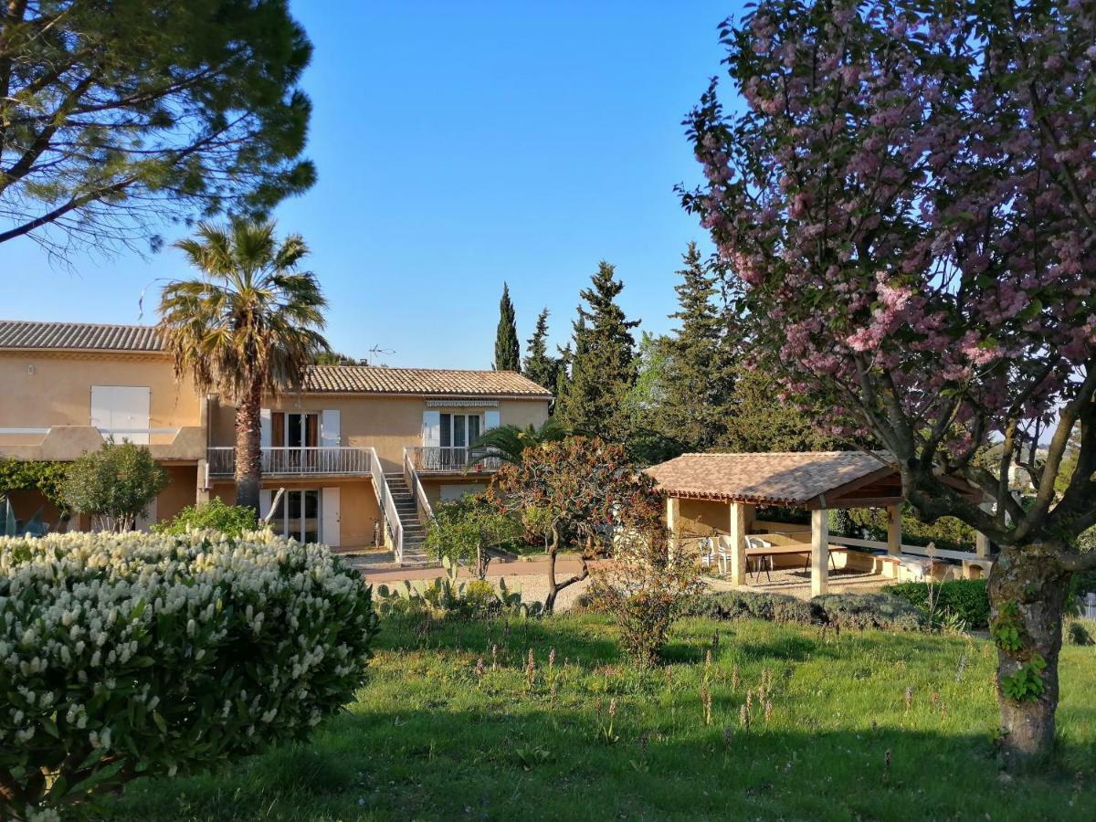 Ferienwohnung Les 3 Hirondelles Pont-Saint-Esprit Exterior foto